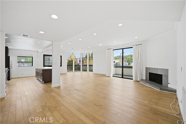 Foto del edificio - 14115 Moorpark St