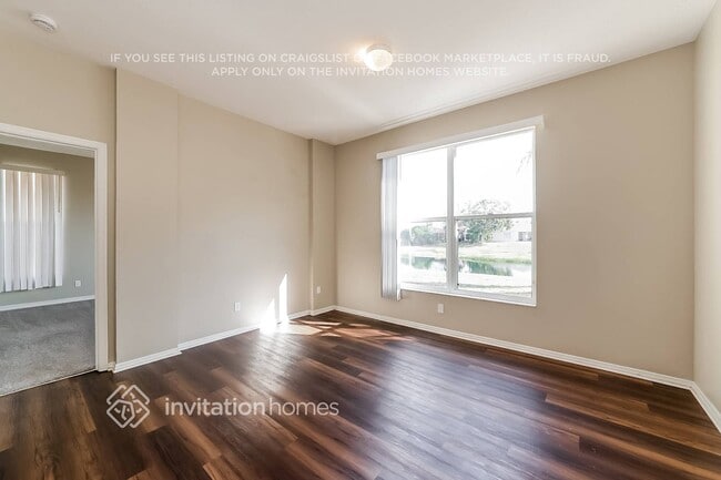 Building Photo - 205 39th St NE