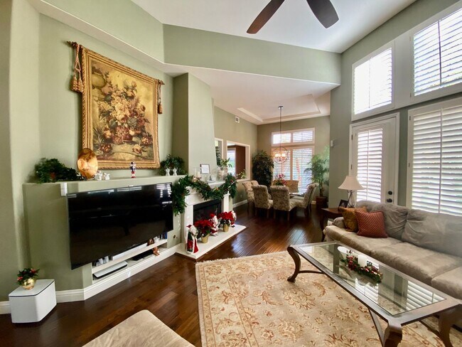 Building Photo - Spacious Townhouse in Scenic Almaden Valley
