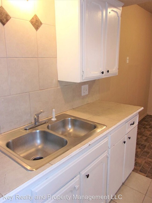 Foto del edificio - 7321 Melrose Ln