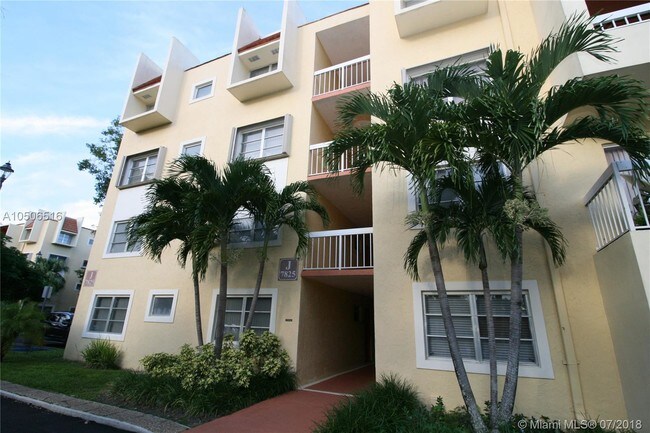 7820 Camino Real Unit J 320 Miami Fl 33143 Condo For Rent In Primary Photo 7820 Camino Real