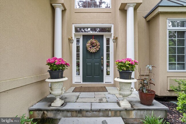 Foto del edificio - 301 Gentry Ln