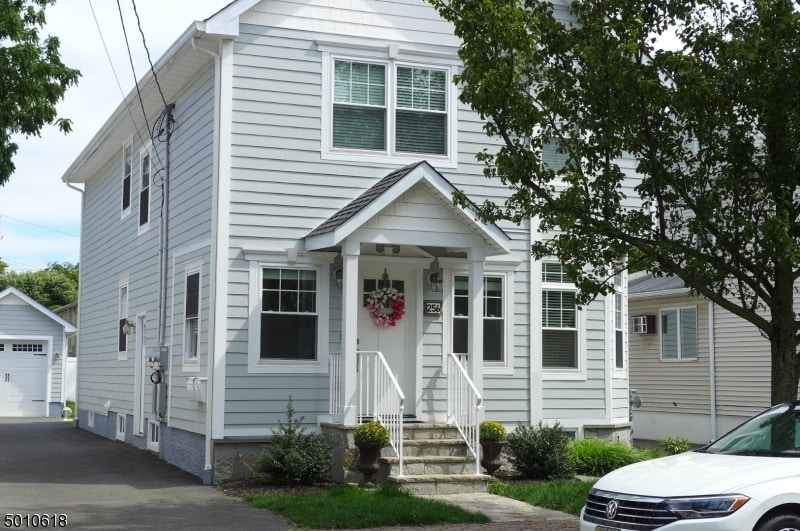 256 Everett Ave, Wyckoff, NJ 07481 Apartment for Rent in Wyckoff, NJ