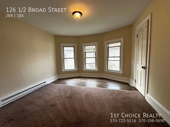 Building Photo - 126 1/2 Broad Street-