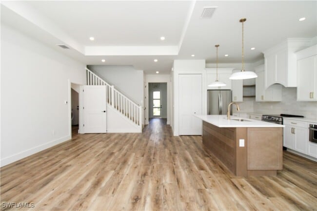 Building Photo - 7972 Cordoba Pl