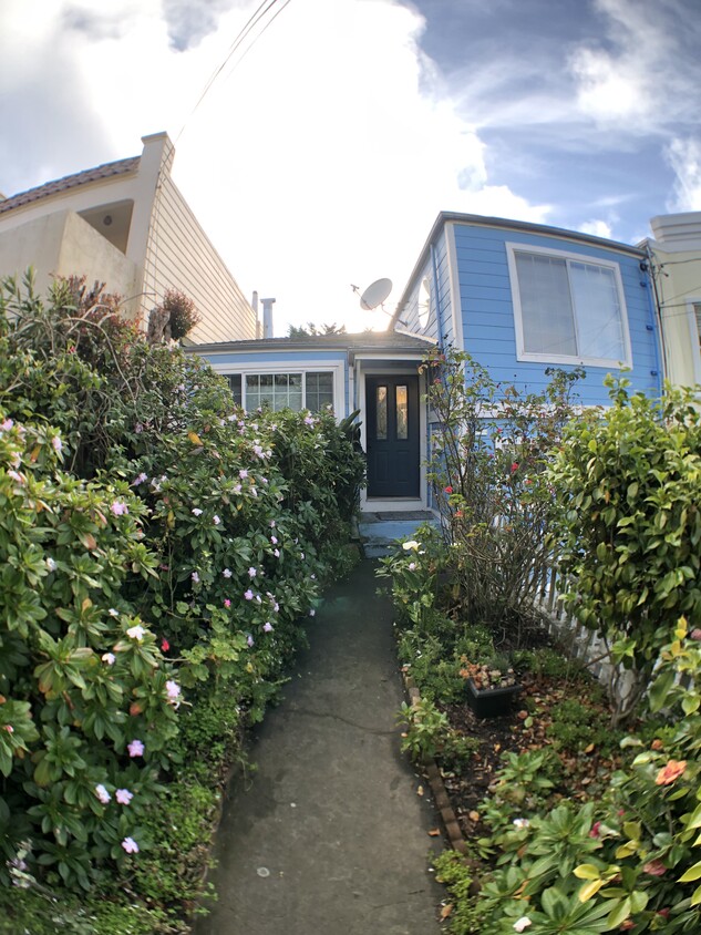Foto principal - 19 Miramar Ave
