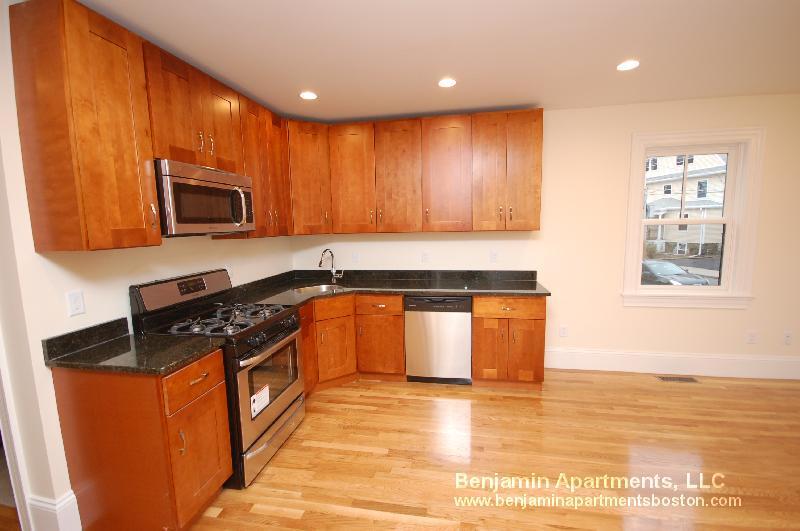 Foto principal - 84 Linden St