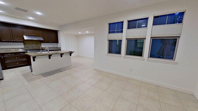 Foto del edificio - Gorgeous 3 Bedroom 2.5 Bath Townhome
