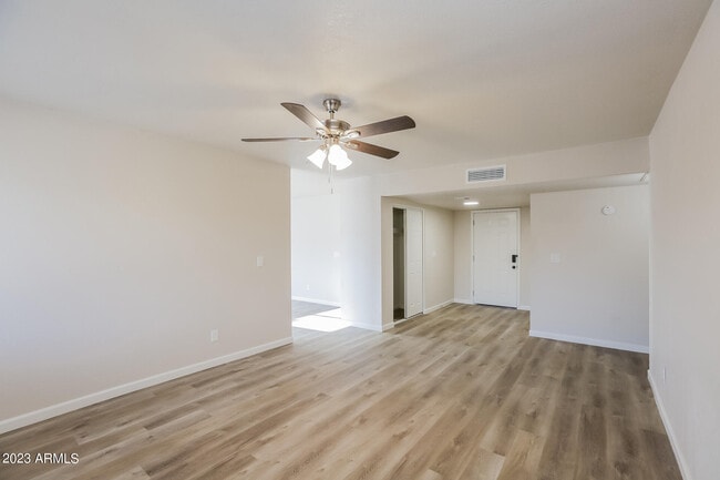 Building Photo - 3522 W Malapai Dr