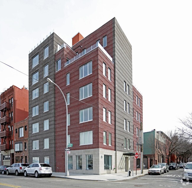 Primary Photo - 75 Columbia St