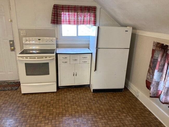 Kitchen - 1504 N 2nd St