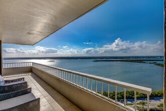Building Photo - 5510 N Ocean Dr