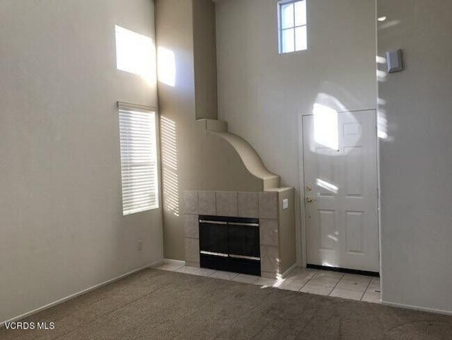 Foto del edificio - Westlake Village - 3 Bedroom Condo in Gate...
