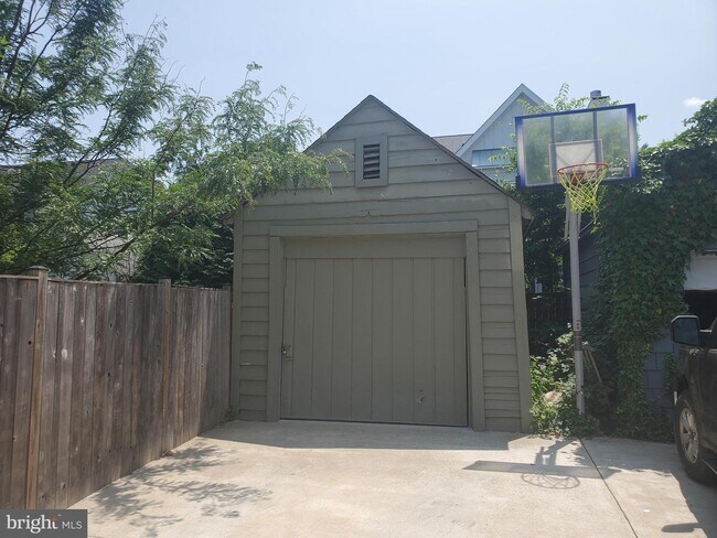 Foto del edificio - 4614 Norwood Dr