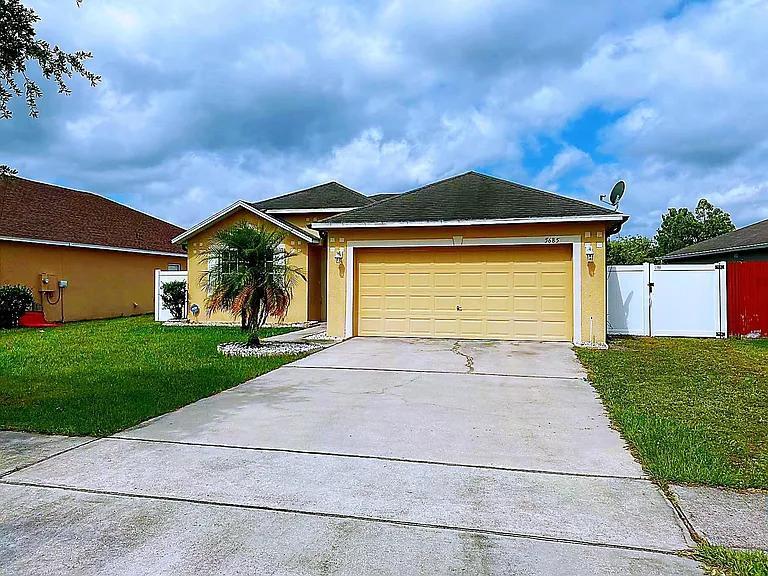 5685 Sycamore Canyon Dr, Kissimmee, FL 34758 House Rental in