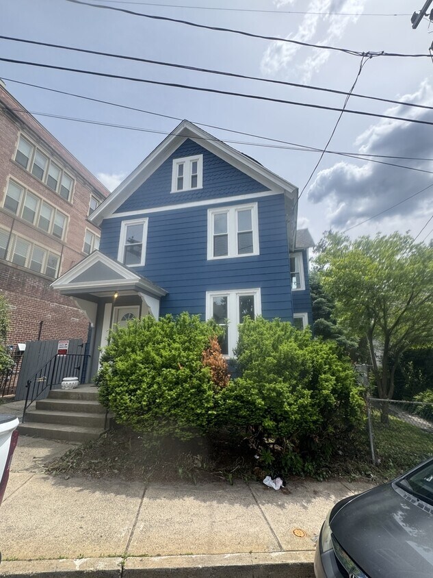 Foto principal - 18 Pine St