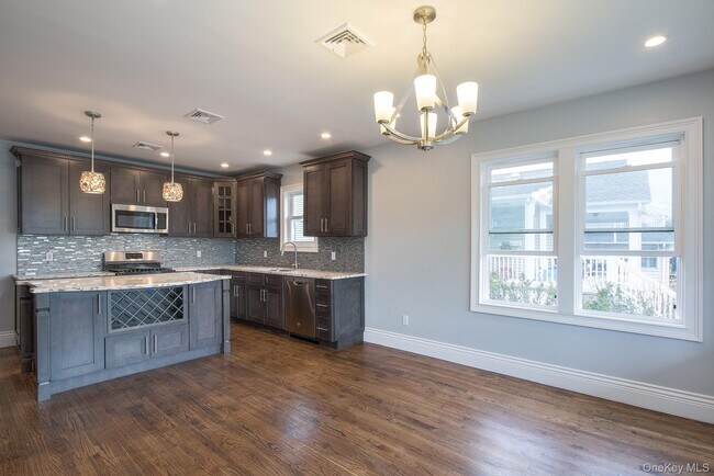 Foto del edificio - 535 E Walnut St