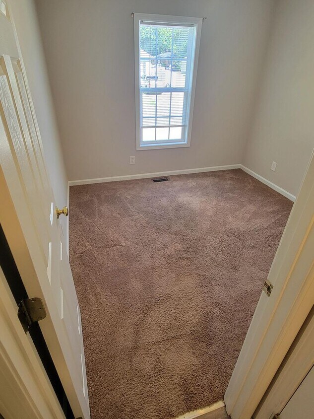 Primary Photo - Beautiful three bedroom two bathroom house...