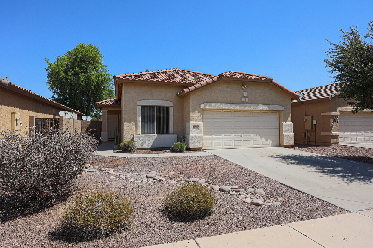 12750 W Glenrosa Dr, Litchfield Park, AZ 85340 House Rental in Litchfield Park, AZ