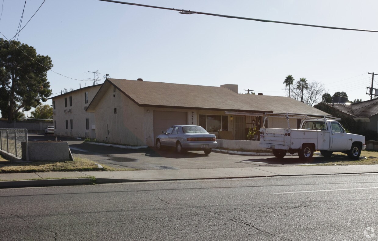 Building Photo - 7219 N 35th Ave