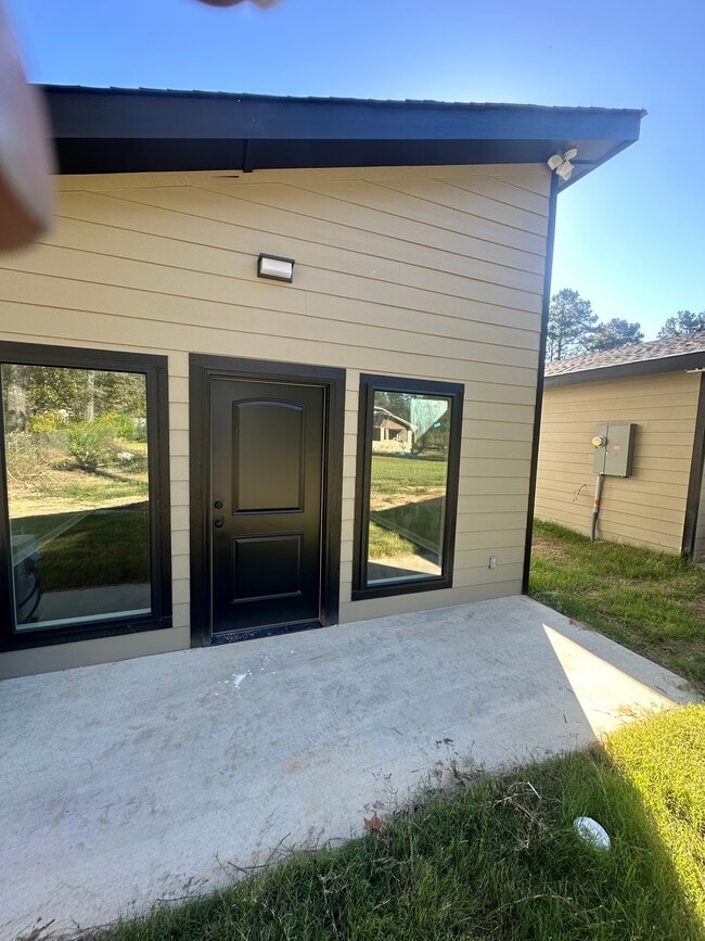 Building Photo - 7332 US-79