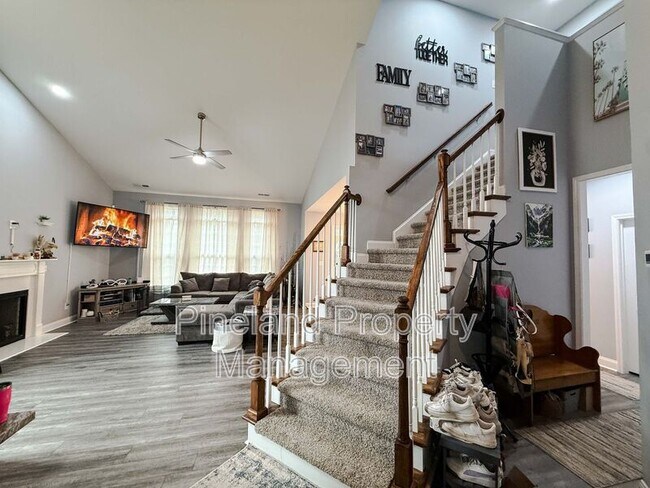 Foto del edificio - 7019 Laurinburg Rd