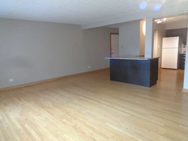 Foto del edificio - 6233 W 94th St