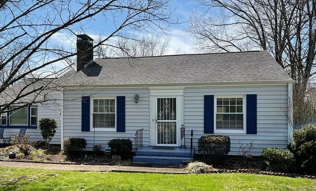 Foto principal - Charming 2-3 bedroom cottage for rent!
