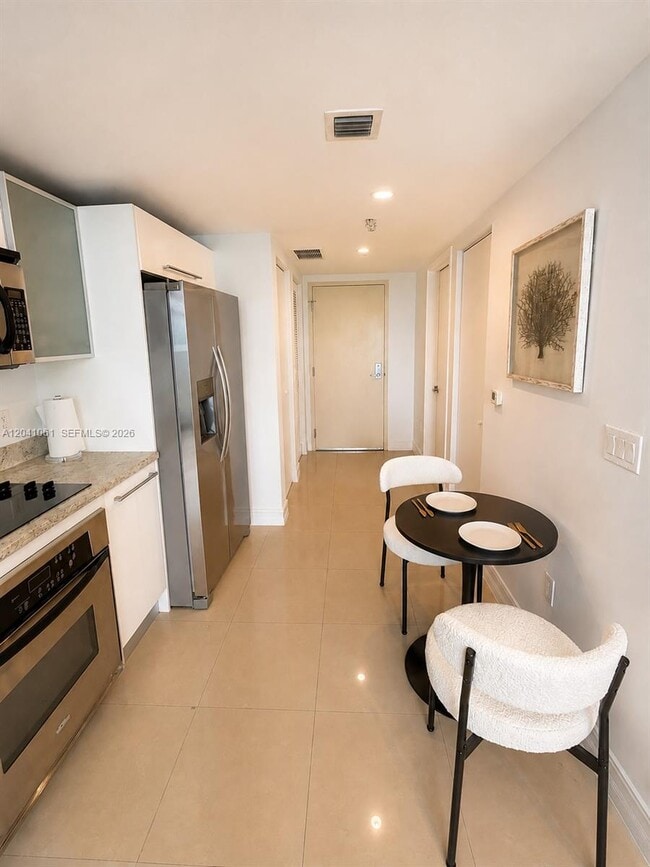 Foto del edificio - 185 SW 7th St