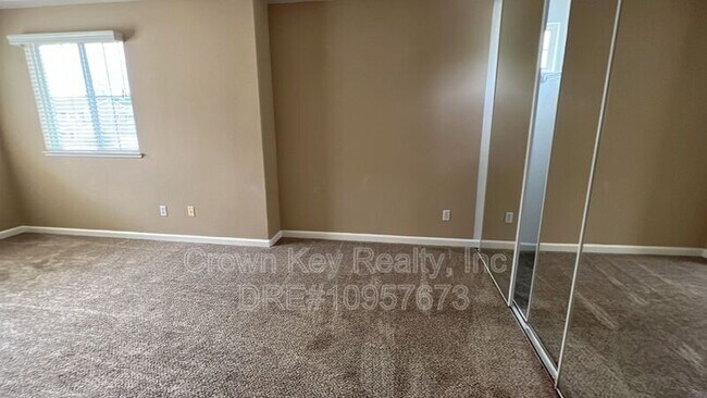 Foto del edificio - 2428 Chambers Ct