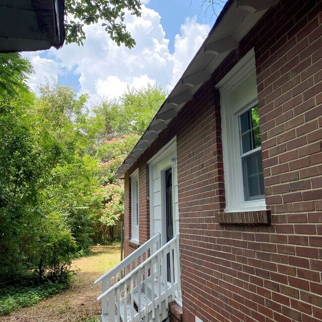 Building Photo - 1512 23rd St