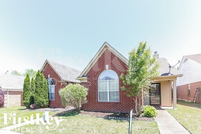 Building Photo - 1112 Sunstar Dr