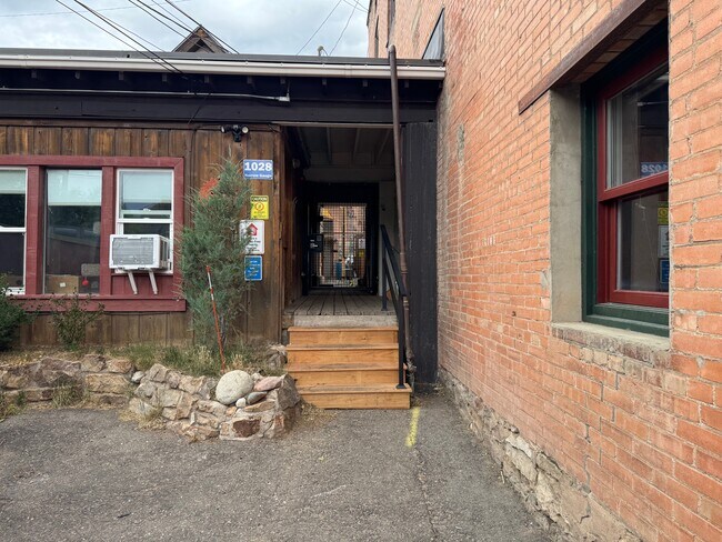 Foto del edificio - 1028 Narrow Gauge Ave