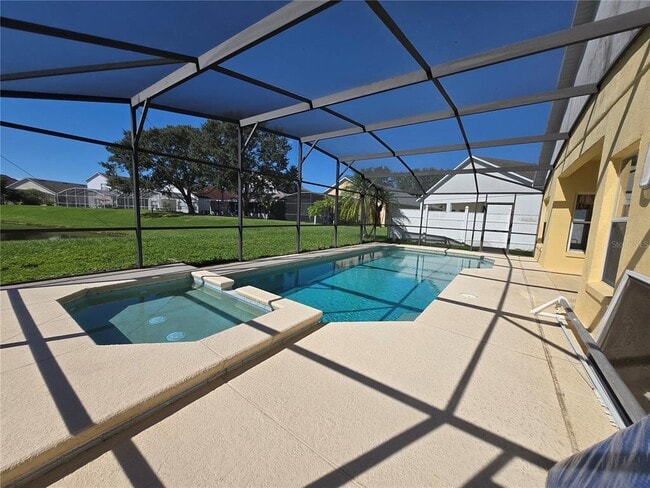 Foto del edificio - 2534 Aster Cove Ln