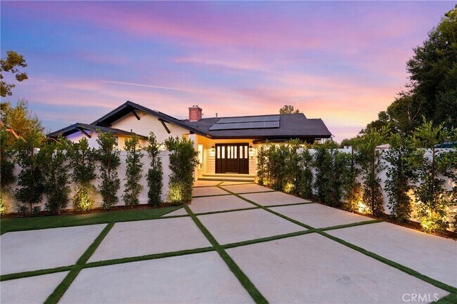 Foto del edificio - 6016 Woodlake Ave