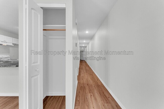 Foto del edificio - 1602 W Scott St