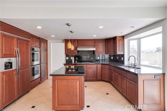 Foto del edificio - 19082 Plum Tree Ln