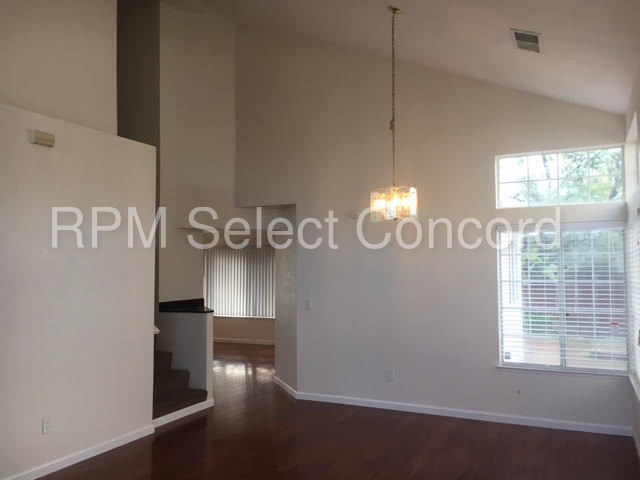 Building Photo - 5134 Woodmont Ct