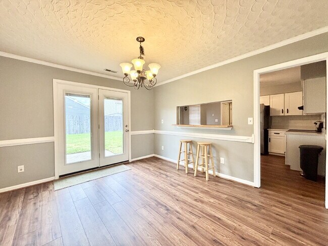 Foto del edificio - Gorgeous 3 Bedroom Home In Virginia Beach