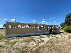 Building Photo - 511 US-26