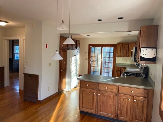 Foto del edificio - 751 Central Ave