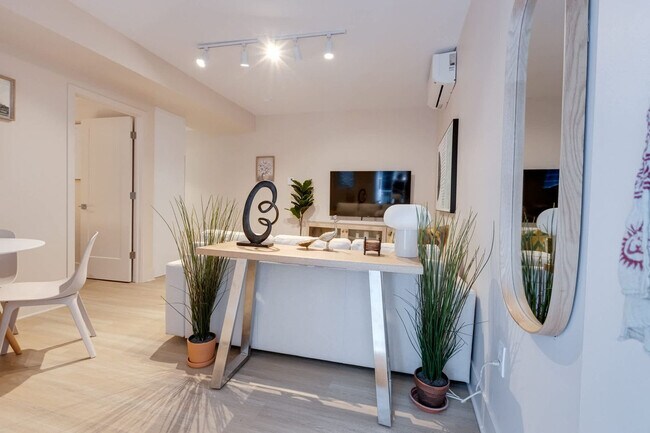 Photo du bâtiment - 4050 Chem. de Trafalgar