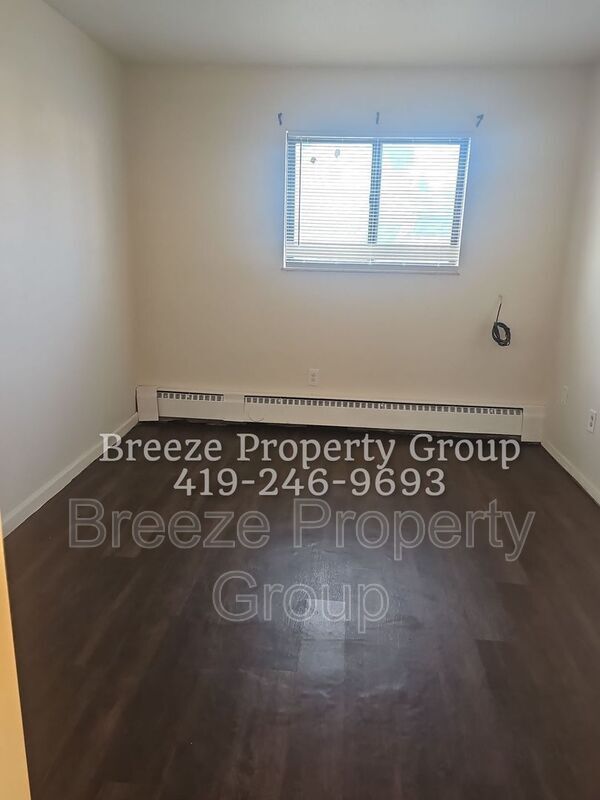 Foto del edificio - 4912 Douglas Rd