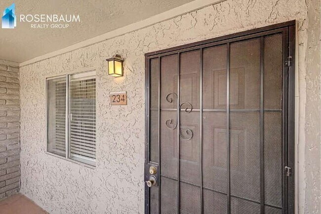 Foto del edificio - 4354 N 82nd St