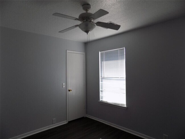 Foto del edificio - 2602 Eldridge Park Way