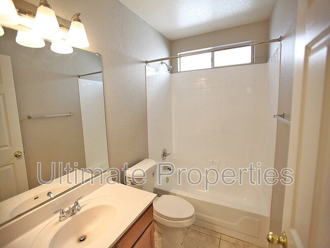 Building Photo - 3957 W Chama Dr