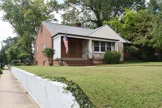 Building Photo - 1400 Stafford Ave