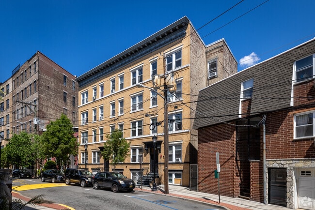Street View - 315-317 Mountain Rd