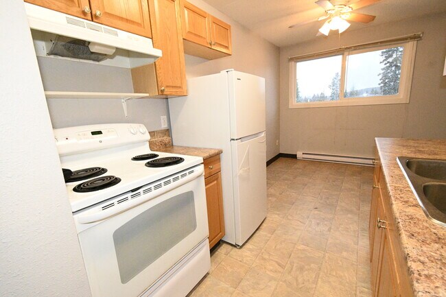 Photo du bâtiment - 213-4280 Quentin Avenue, Prince George, BC, Canada