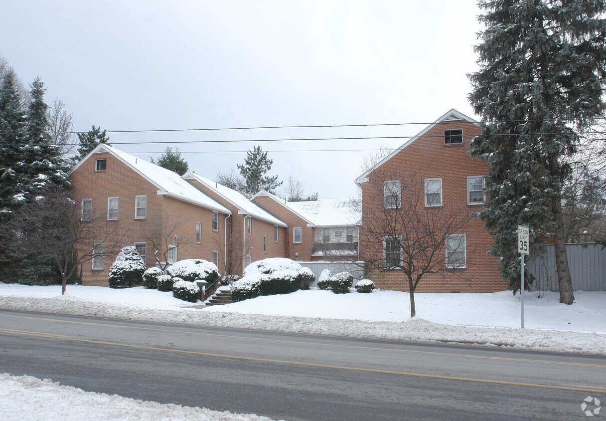 Foto principal - Eastview Townhomes